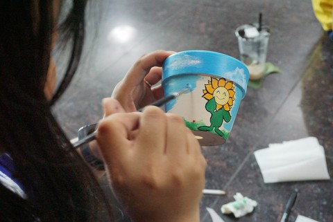 Đồng hành Ước mơ của Thúy: Những bức tranh vẽ trên giường bệnh - Ảnh 3. Đồng hành Ước mơ của Thúy: Những bức tranh vẽ trên giường bệnh - Ảnh 3.