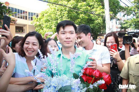 Vụ 9 bệnh nhân chạy thận tử vong: Khởi tố giám đốc Công ty Thiên Sơn - Ảnh 1. Vụ 9 bệnh nhân chạy thận tử vong: Khởi tố giám đốc Công ty Thiên Sơn - Ảnh 1.