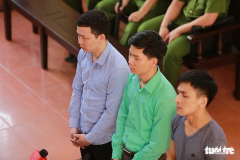 Vụ 9 bệnh nhân chạy thận tử vong: Khởi tố giám đốc Công ty Thiên Sơn - Ảnh 2. Vụ 9 bệnh nhân chạy thận tử vong: Khởi tố giám đốc Công ty Thiên Sơn - Ảnh 2.