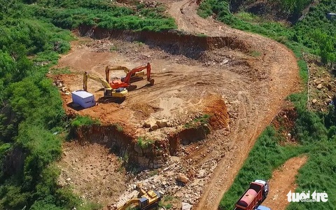Những dự án đô thị trên đầu làm sạt lở núi ở Nha Trang? - Ảnh 4. Những dự án đô thị trên đầu làm sạt lở núi ở Nha Trang? - Ảnh 4.