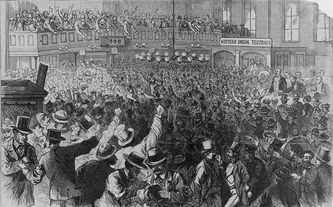 Tại sao không phải ‘Red Friday’, ‘White Friday’ mà là ‘Black Friday’? - Ảnh 4. Tại sao không phải ‘Red Friday’, ‘White Friday’ mà là ‘Black Friday’? - Ảnh 4.