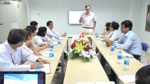 Bệnh gút ở Việt Nam rất nặng, ít gặp ở các nước phát triển - Ảnh 1. Bệnh gút ở Việt Nam rất nặng, ít gặp ở các nước phát triển - Ảnh 1.