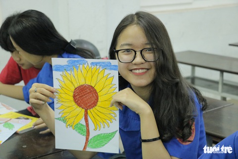 Những chiến binh nhí tô tranh hưởng ứng Ngày hội hoa hướng dương - Ảnh 19. Những chiến binh nhí tô tranh hưởng ứng Ngày hội hoa hướng dương - Ảnh 19.