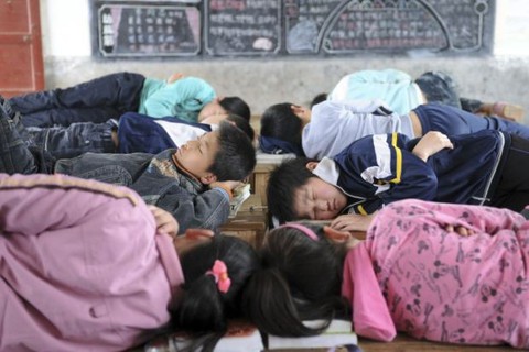 Trung Quốc: Học sinh bị phạt vì... đi vệ sinh trong giờ ngủ trưa - Ảnh 1. Trung Quốc: Học sinh bị phạt vì... đi vệ sinh trong giờ ngủ trưa - Ảnh 1.