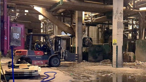 Điều tra Đem chất thải… san lấp mặt bằng: Cố tình hay “bị trộm”? - Ảnh 6. Điều tra Đem chất thải… san lấp mặt bằng: Cố tình hay “bị trộm”? - Ảnh 6.