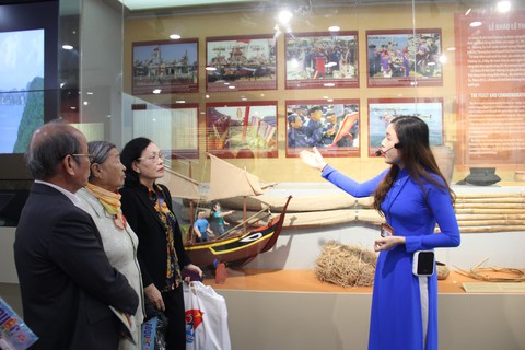 Thêm người, thêm sức bảo vệ chủ quyền biển Đông - Ảnh 3. Thêm người, thêm sức bảo vệ chủ quyền biển Đông - Ảnh 3.