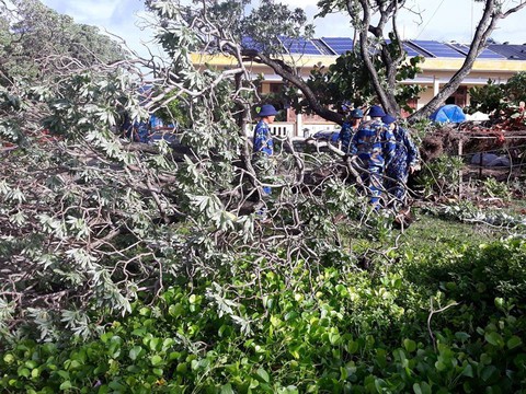 Huyện đảo Trường Sa không bị thiệt hại nhiều trong bão số 9 - Ảnh 2. Huyện đảo Trường Sa không bị thiệt hại nhiều trong bão số 9 - Ảnh 2.