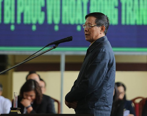 Cựu trung tướng Phan Văn Vĩnh: Lỗi đến đâu xin chịu đến đó - Ảnh 1. Cựu trung tướng Phan Văn Vĩnh: Lỗi đến đâu xin chịu đến đó - Ảnh 1.