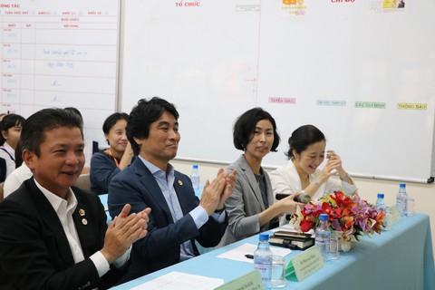 Học sinh muốn tiêu diệt lối ăn uống không lành mạnh - Ảnh 4. Học sinh muốn tiêu diệt lối ăn uống không lành mạnh - Ảnh 4.