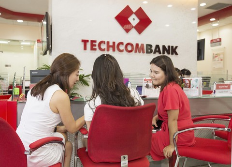 Techcombank miễn toàn bộ phí chuyển tiền qua ngân hàng trực tuyến - Ảnh 1. Techcombank miễn toàn bộ phí chuyển tiền qua ngân hàng trực tuyến - Ảnh 1.