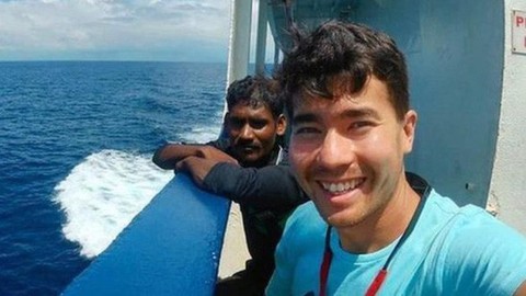 Bộ lạc bắn mưa tên vào du khách vì muốn được yên thân - Ảnh 3. Bộ lạc bắn mưa tên vào du khách vì muốn được yên thân - Ảnh 3.