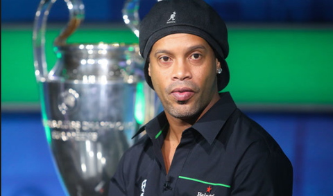 Ronaldinho bị chính quyền Brazil tịch thu tài sản - Ảnh 1. Ronaldinho bị chính quyền Brazil tịch thu tài sản - Ảnh 1.