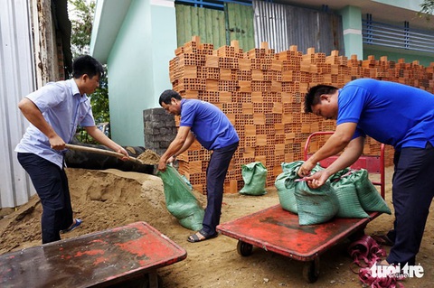 Bộ trưởng Nguyễn Xuân Cường: Bão số 9 di chuyển phức tạp - Ảnh 4. Bộ trưởng Nguyễn Xuân Cường: Bão số 9 di chuyển phức tạp - Ảnh 4.