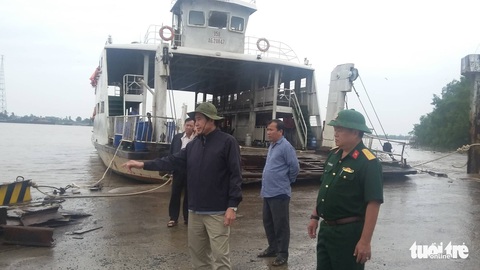 Vũng Tàu bắt đầu mưa to, cây gãy đổ - Ảnh 6. Vũng Tàu bắt đầu mưa to, cây gãy đổ - Ảnh 6.