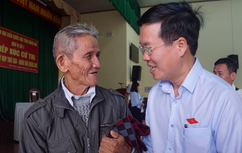 Cán bộ về hưu sai phạm vẫn bị xử lý, không hạ cánh an toàn - Ảnh 1. Cán bộ về hưu sai phạm vẫn bị xử lý, không hạ cánh an toàn - Ảnh 1.