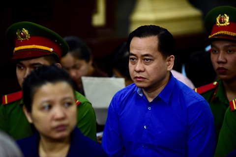 Ngày mai, Vũ Nhôm hầu toà phúc thẩm đại án Ngân hàng Đông Á - Ảnh 1. Ngày mai, Vũ Nhôm hầu toà phúc thẩm đại án Ngân hàng Đông Á - Ảnh 1.