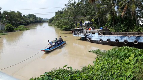 Tìm thấy thi thể nam công nhân bị nước mưa cuốn trôi 20km - Ảnh 1. Tìm thấy thi thể nam công nhân bị nước mưa cuốn trôi 20km - Ảnh 1.