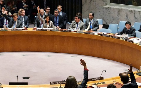 Nga bắt 3 tàu hải quân và 23 thủy thủ Ukraine, Ukraine thiết quân luật - Ảnh 1. Nga bắt 3 tàu hải quân và 23 thủy thủ Ukraine, Ukraine thiết quân luật - Ảnh 1.