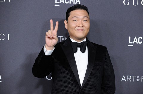 ‘Chàng béo’ Psy đứng đầu top 10 nghệ sĩ giàu nhất K-pop - Ảnh 11. ‘Chàng béo’ Psy đứng đầu top 10 nghệ sĩ giàu nhất K-pop - Ảnh 11.