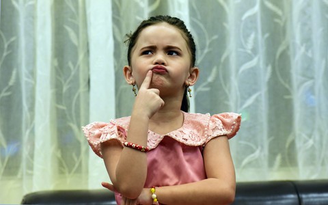 Em bé làm phiên dịch cho mẹ mới học tiếng Việt 4 tháng - Ảnh 4. Em bé làm phiên dịch cho mẹ mới học tiếng Việt 4 tháng - Ảnh 4.