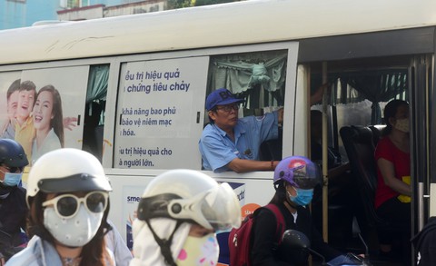 Kẹt cứng nút giao thông đài liệt sĩ, Bình Thạnh - Ảnh 2. Kẹt cứng nút giao thông đài liệt sĩ, Bình Thạnh - Ảnh 2.