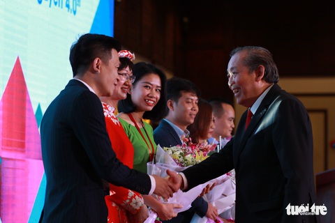 Huy động công sức trí thức trẻ đóng góp cho đất nước - Ảnh 1. Huy động công sức trí thức trẻ đóng góp cho đất nước - Ảnh 1.