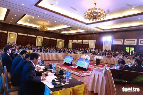 Thủ tướng Nguyễn Xuân Phúc đối thoại với người trẻ khởi nghiệp - Ảnh 3. Thủ tướng Nguyễn Xuân Phúc đối thoại với người trẻ khởi nghiệp - Ảnh 3.