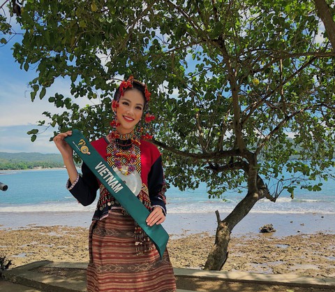 Việt Nam lần đầu tiên đăng quang Hoa hậu Trái đất với Phương Khánh - Ảnh 7. Việt Nam lần đầu tiên đăng quang Hoa hậu Trái đất với Phương Khánh - Ảnh 7.