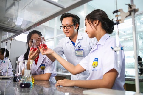 Nữ sinh HUTECH và ước mơ về những vườn nho sạch cho cộng đồng - Ảnh 2. Nữ sinh HUTECH và ước mơ về những vườn nho sạch cho cộng đồng - Ảnh 2.