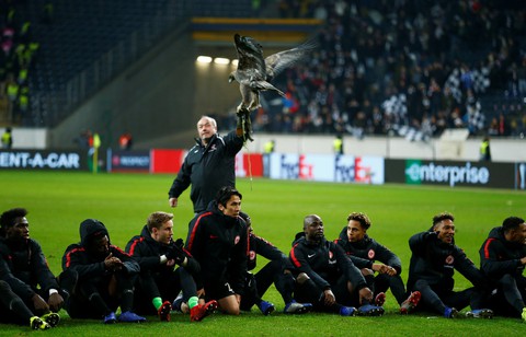 Bàn thua tức cười của Marseille ở Europa League - Ảnh 2. Bàn thua tức cười của Marseille ở Europa League - Ảnh 2.
