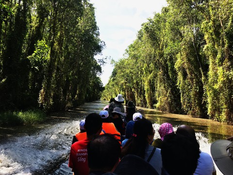 Bỏ phố, rong chơi cánh đồng bất tận - Ảnh 9. Bỏ phố, rong chơi cánh đồng bất tận - Ảnh 9.