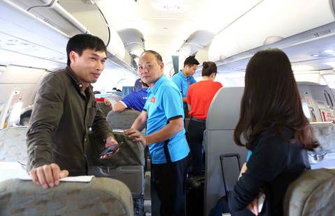 Cán bộ an ninh nhắc nhở đội tuyển VN về ký ức đau buồn Bacolod - Ảnh 1. Cán bộ an ninh nhắc nhở đội tuyển VN về ký ức đau buồn Bacolod - Ảnh 1.