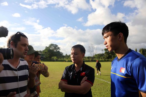 Đoàn Văn Hậu: Chúng tôi muốn ít nhất là hòa trước Philippines - Ảnh 1. Đoàn Văn Hậu: Chúng tôi muốn ít nhất là hòa trước Philippines - Ảnh 1.