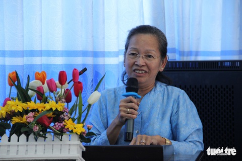 Báo Tuổi Trẻ trao 59 suất học bổng cho thiên thần áo trắng miền Tây - Ảnh 2. Báo Tuổi Trẻ trao 59 suất học bổng cho thiên thần áo trắng miền Tây - Ảnh 2.