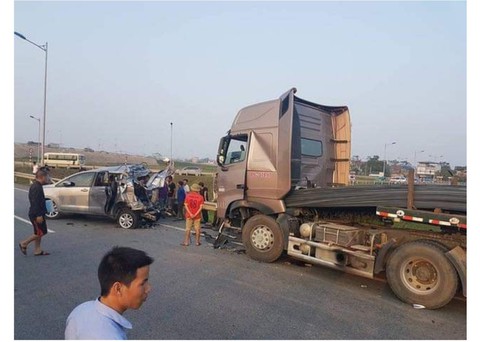 Hủy 2 bản án của tòa Thái Nguyên vụ lùi xe trên cao tốc - Ảnh 2. Hủy 2 bản án của tòa Thái Nguyên vụ lùi xe trên cao tốc - Ảnh 2.