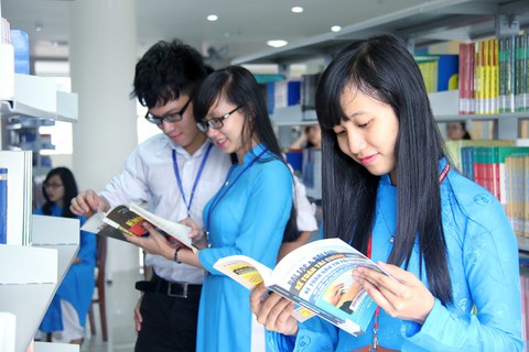 Sinh viên ngân hàng được học cùng lúc 2 chương trình đào tạo - Ảnh 1. Sinh viên ngân hàng được học cùng lúc 2 chương trình đào tạo - Ảnh 1.