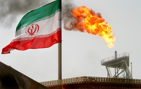 Iran tuyên bố vẫn bán dầu bất chấp cấm vận của Mỹ - Ảnh 2. Iran tuyên bố vẫn bán dầu bất chấp cấm vận của Mỹ - Ảnh 2.