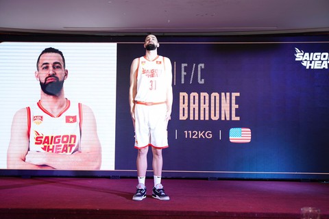 Saigon Heat sử dụng 4 cầu thủ cao hơn 2m chinh phục ABL - Ảnh 1. Saigon Heat sử dụng 4 cầu thủ cao hơn 2m chinh phục ABL - Ảnh 1.
