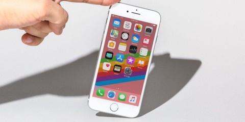 Apple bán iPhone 8 hàng tân trang, giá 500 USD - Ảnh 1. Apple bán iPhone 8 hàng tân trang, giá 500 USD - Ảnh 1.
