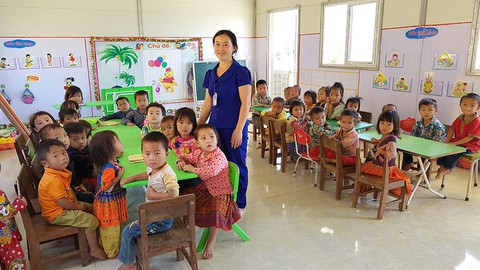 Yêu thương ngược về phía núi - Ảnh 1. Yêu thương ngược về phía núi - Ảnh 1.