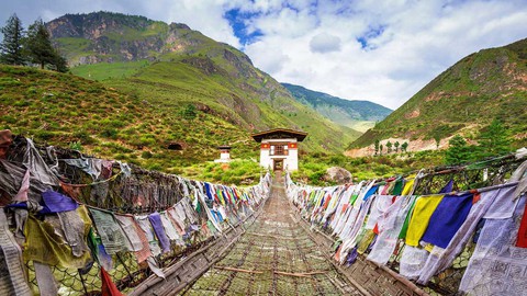 Áp lực trên những điểm đến oằn mình cõng khách - Ảnh 2. Áp lực trên những điểm đến oằn mình cõng khách - Ảnh 2.