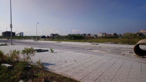 Bắt hai nghi phạm lừa bán đất, chiếm hơn 60 tỉ đồng - Ảnh 1. Bắt hai nghi phạm lừa bán đất, chiếm hơn 60 tỉ đồng - Ảnh 1.