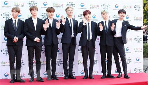 Nhóm nhạc K-pop đầu tiên cán mốc 1 tỷ lượt nghe trên Apple Music - Ảnh 1. Nhóm nhạc K-pop đầu tiên cán mốc 1 tỷ lượt nghe trên Apple Music - Ảnh 1.