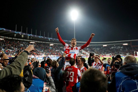 Thua sốc CLB của Serbia, Liverpool tự gây khó ở Champions League - Ảnh 4. Thua sốc CLB của Serbia, Liverpool tự gây khó ở Champions League - Ảnh 4.
