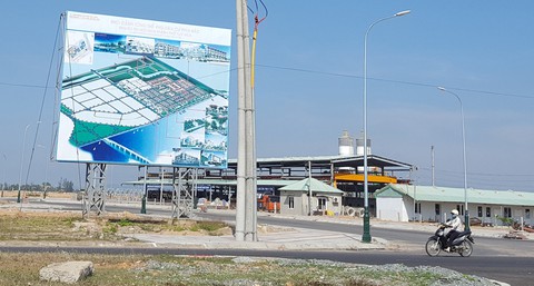 Cử tri Phú Yên đề nghị HĐND chất vấn vụ bán sỉ 262 lô đất để trả nợ - Ảnh 2. Cử tri Phú Yên đề nghị HĐND chất vấn vụ bán sỉ 262 lô đất để trả nợ - Ảnh 2.