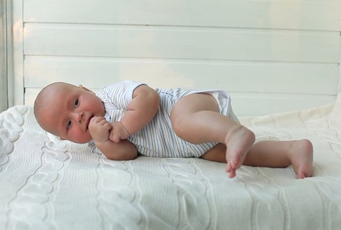 Chứng đầu bẹt ở trẻ em và cách xử trí - Ảnh 1. Chứng đầu bẹt ở trẻ em và cách xử trí - Ảnh 1.
