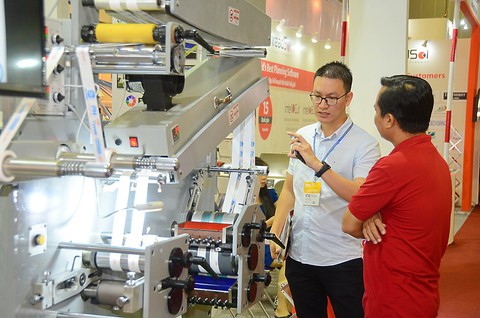 Rộng cửa cho ngành dệt may – da giày Việt Nam - Ảnh 2. Rộng cửa cho ngành dệt may – da giày Việt Nam - Ảnh 2.