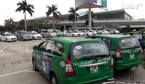 Kêu gọi taxi không đình công phản đối Grab - Ảnh 1. Kêu gọi taxi không đình công phản đối Grab - Ảnh 1.