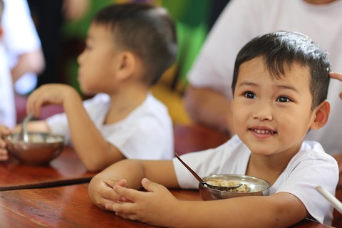 Bổ sung vi chất giúp trẻ khỏe mạnh - Ảnh 4. Bổ sung vi chất giúp trẻ khỏe mạnh - Ảnh 4.