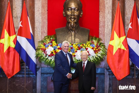 Chùm ảnh Chủ tịch Cuba Miguel Díaz-Canel thăm Việt Nam - Ảnh 4. Chùm ảnh Chủ tịch Cuba Miguel Díaz-Canel thăm Việt Nam - Ảnh 4.